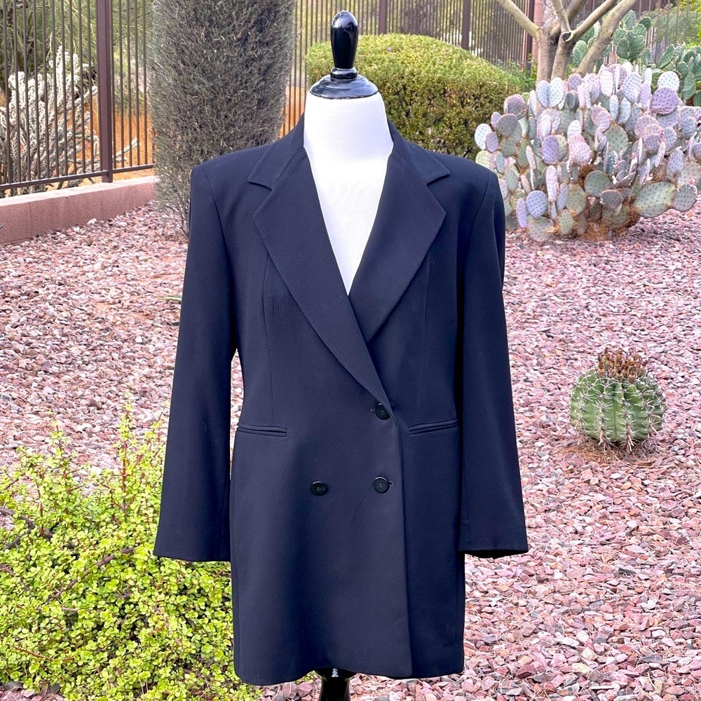 DONNA KARAN SIGNATURE DOUBLE BREASTED BLAZER